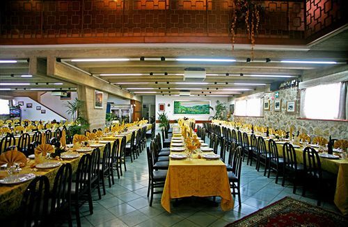Albergo Ristorante Il Pescatore Villetta Barrea Exterior photo